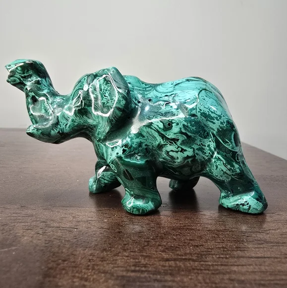 Malachite Crystal Elephant - Picture 15 of 15